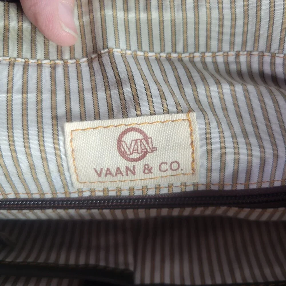Vaan & Co. Women Milano Upcycled Genuine Leather Herringbone Tote - Picture 3 of 15